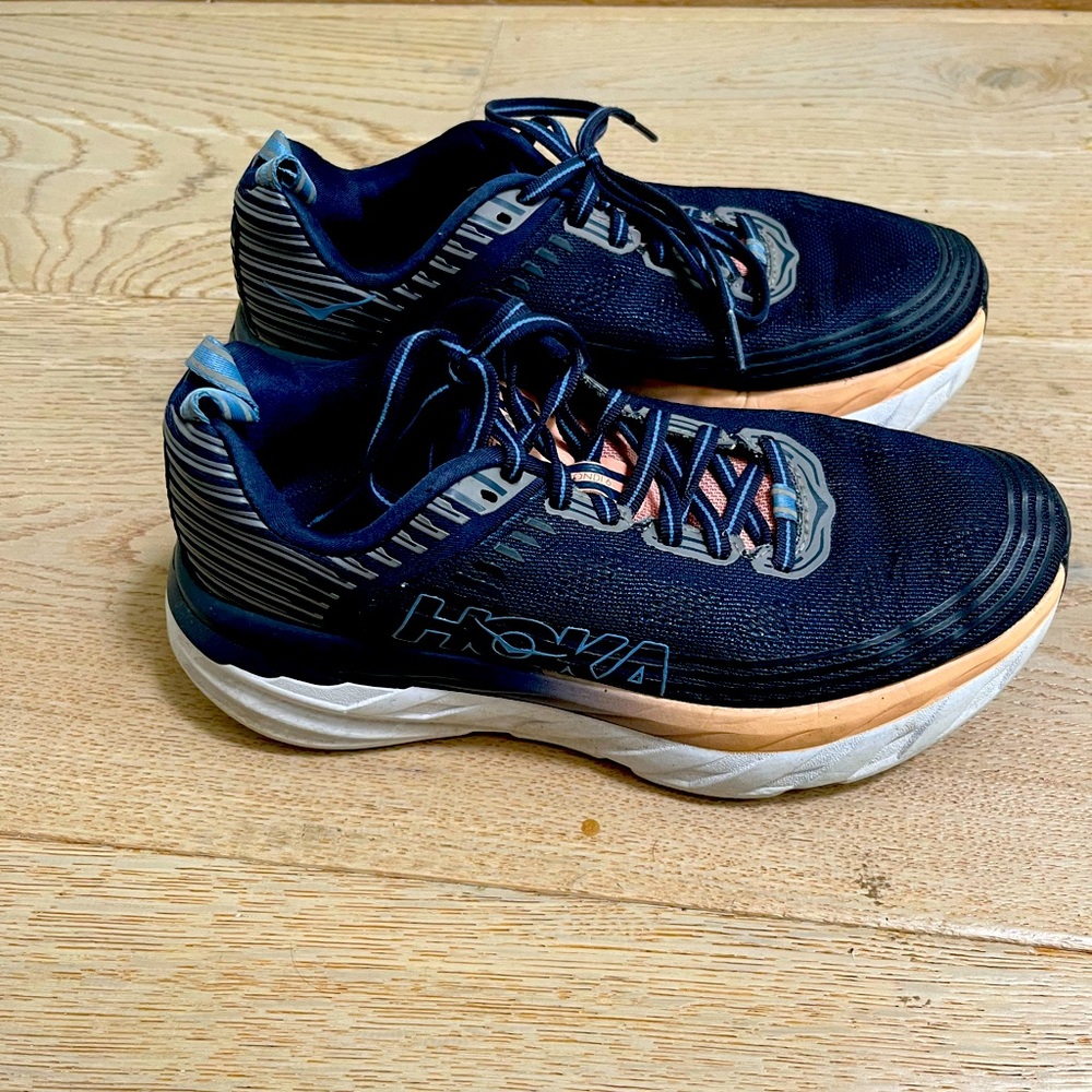 Hoka running shoes size 6.5. Navy and peach excellent condition.